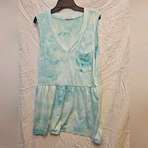 Size large green tie dye tank